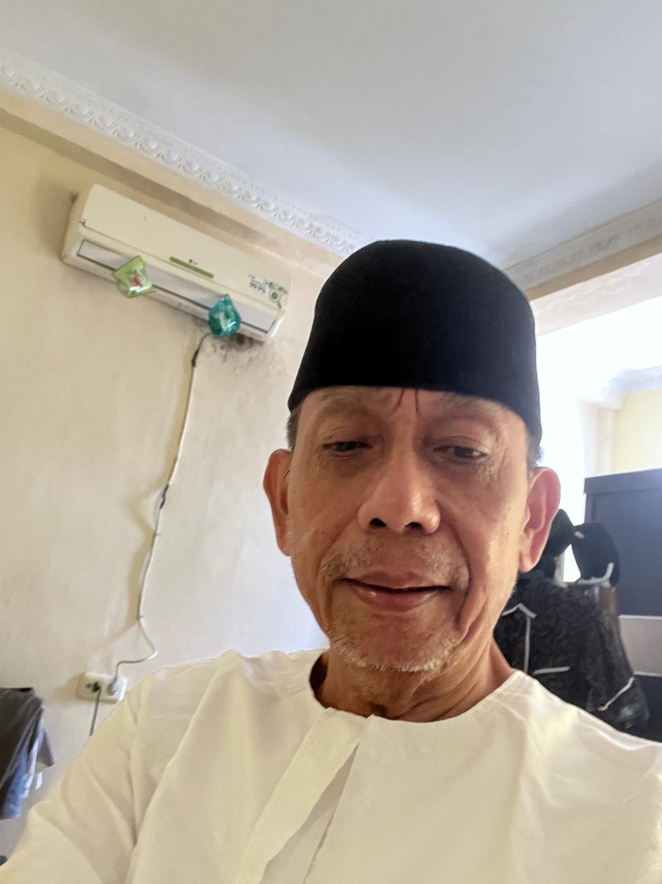 SI BISUK NAOTO