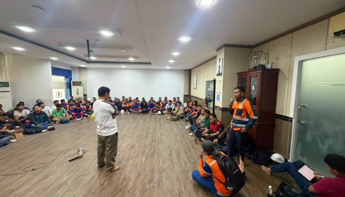 Cegah Kecelakaan di Area Pelabuhan, PMT Edukasi 390 Pekerja tentang Bahaya Blind Spot