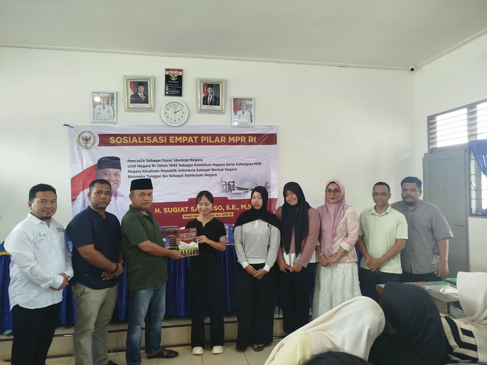 Sugiat Santoso Hadirkan Program Bimbel Gratis Bagi Pelajar SMA di Langkat