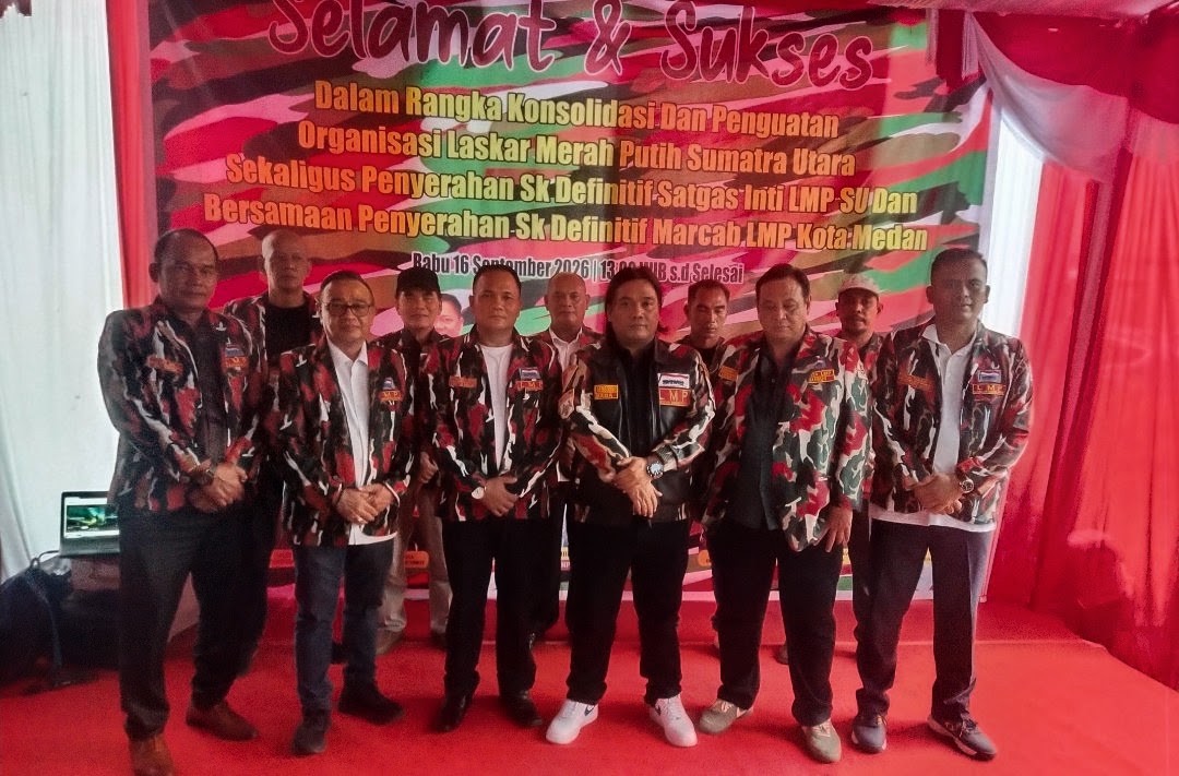 Rukun Sembiring SE Serahkan SK Definitif, Dr. Ramces Pandiangan SH,.MH Siap Pimpin LBH MADA LMP Sumut Mendampingi Masyarakat