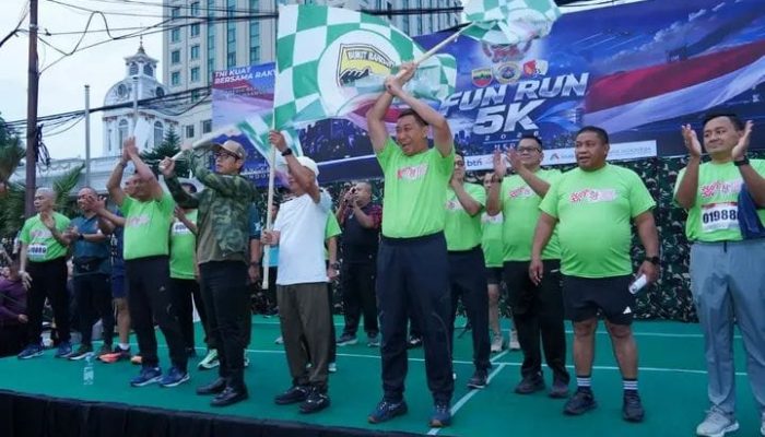 Fun Run 5K HUT ke-81 TNI : Saat Pangdam Lepas 20 Ribu Orang Berlari Bersama di Lapangan Merdeka