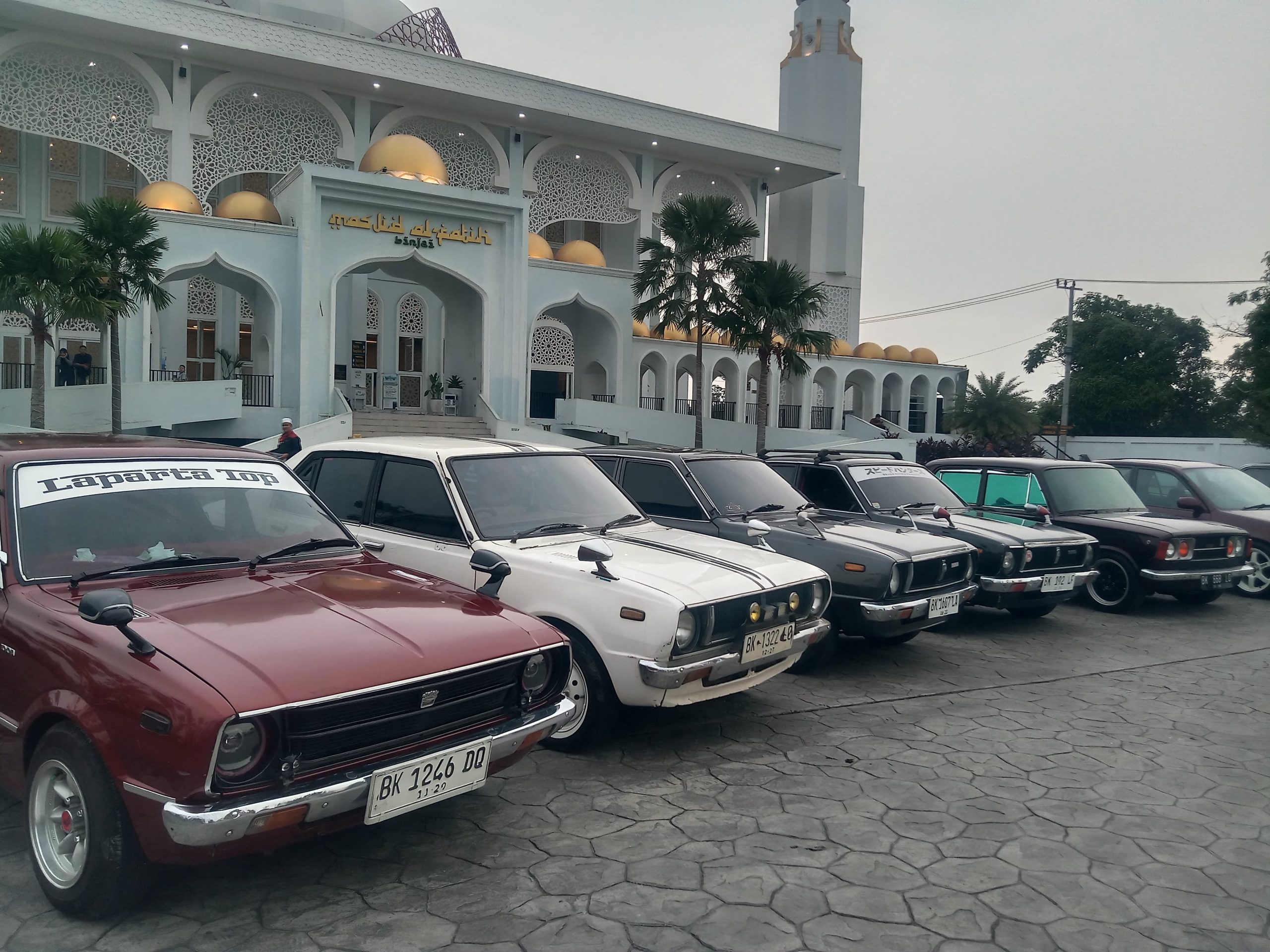 Mobil Listrik Makin Marak, Mobil Tua 60-an Justru Jadi Buruan di Medan