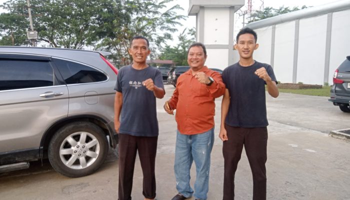 Penangguhan Penahanan Dikabulkan, Sumantri dan Fajar Terdakwa Dugaan Pengrusakan Alat Berat PT Universal Gloves Akhirnya Pulang