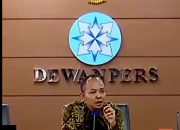Ketua Dewan Pers Luruskan Polemik UKW: Belum Bersertifikat Bukan Berarti Wartawan Tak Boleh Meliput 6 Ketua Dewan Pers Luruskan Polemik UKW: Belum Bersertifikat Bukan Berarti Wartawan Tak Boleh Meliput