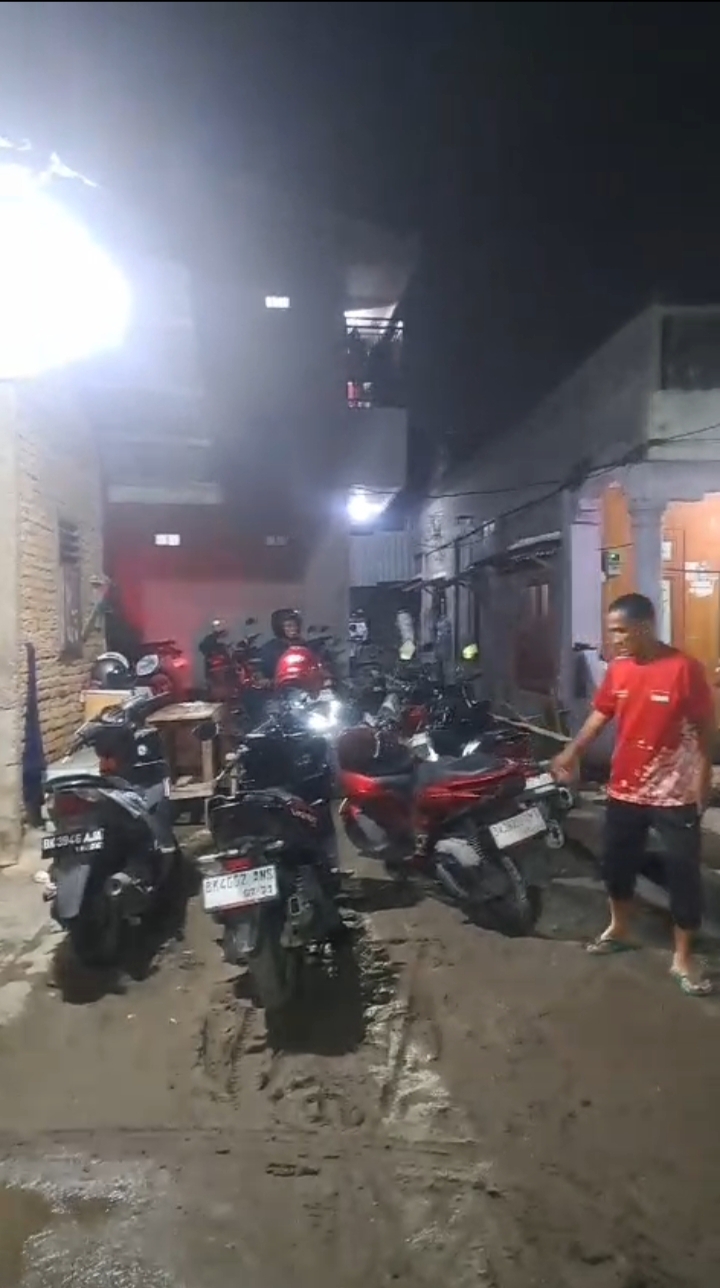 Penangguhan Penahanan Dikabulkan, Sumantri dan Fajar Terdakwa Dugaan Pengrusakan Alat Berat PT Universal Gloves Akhirnya Pulang