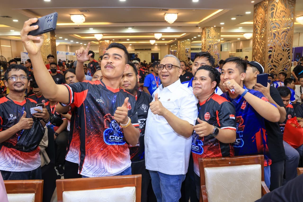 Wamenaker Buka Jalan Teknisi Ponsel Naik Kelas, Masuk Inaskill 2026