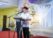 Nikah Massal 23 Pasangan di Medan, Zakiyuddin Harahap Serahkan Buku Nikah dan Tambahan Uang Saku