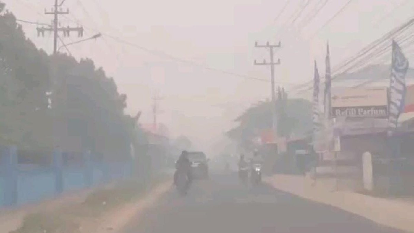 Palembang Dikepung Kabut Asap, Warga Mengeluh Sesak Napas hingga ISPU Diklaim Tembus 1.203