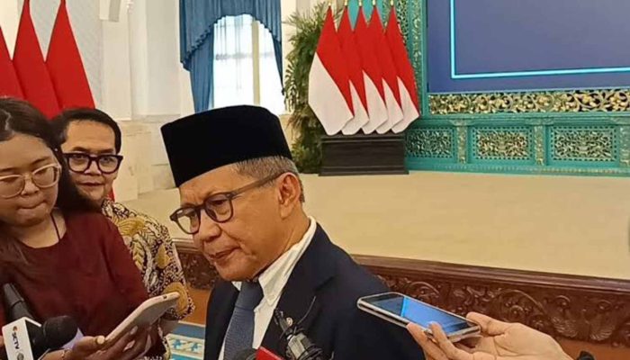 Rocky Gerung Buka Suara soal Ijazah Gibran, Singgung DPR dan Tegaskan Batas Perannya di Wantimpres