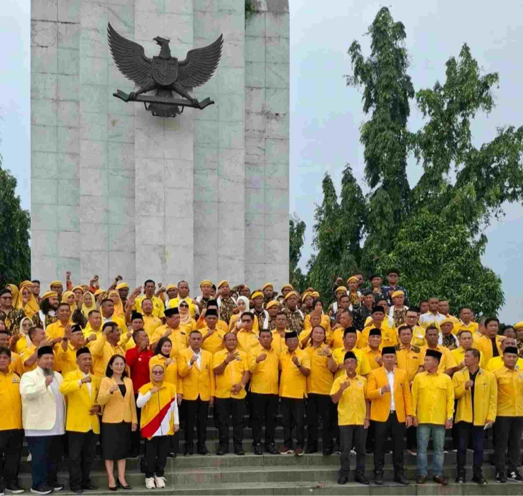Peringati HUT ke-62 Golkar, Andar Amin Harahap Ajak Kader Teladani Semangat Perjuangan Pahlawan 2 Peringati HUT ke-62 Golkar, Andar Amin Harahap Ajak Kader Teladani Semangat Perjuangan Pahlawan