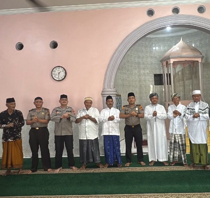 Quick Wins Kapolri, Polsek Siabu Gelar Jumat Keliling di Masjid Raya Al-Istiqomah