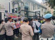 Geruduk DPRD Sumut, Garda Harapan Sumut Desak Klarifikasi Ijazah Jonatan Tarigan 3 Geruduk DPRD Sumut, Garda Harapan Sumut Desak Klarifikasi Ijazah Jonatan Tarigan