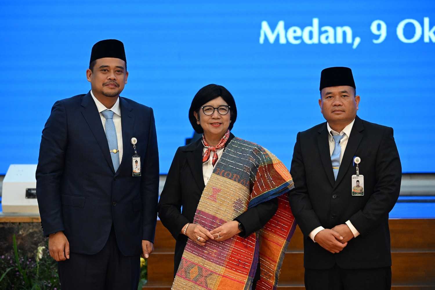 Resmi Pimpin BI Sumut, Ameriza Ma’aruf Moesa Dikukuhkan Destry Damayanti, Bobby Nasution Titip Pesan 2 Resmi Pimpin BI Sumut, Ameriza Ma’aruf Moesa Dikukuhkan Destry Damayanti, Bobby Nasution Titip Pesan