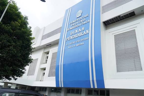 Gawat! Kabut Asap Karhutla Masuk Medan, Sekolah di Sumut Kembali PJJ