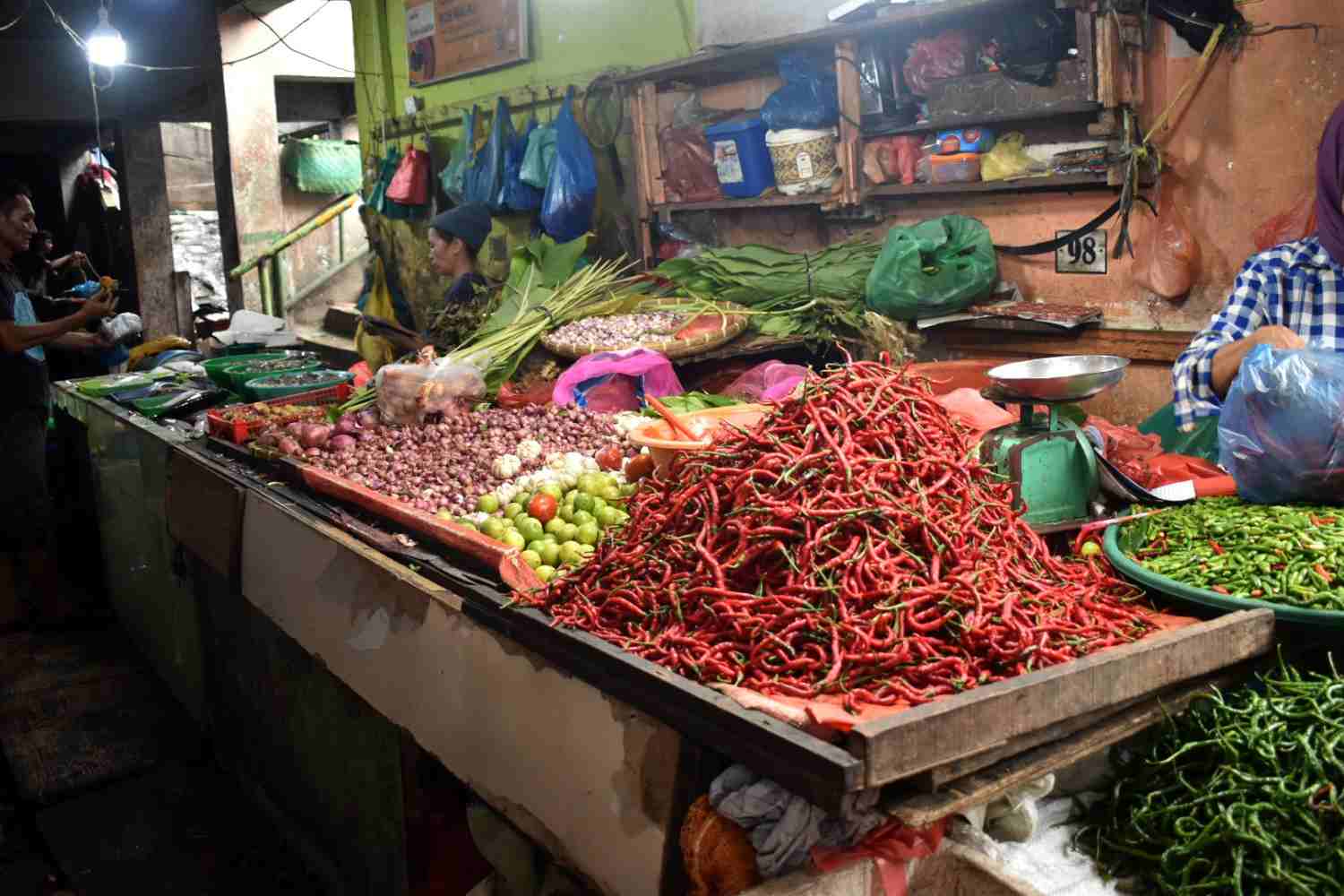TPID Sumut Intervensi Pasar, Harga Cabai Merah Turun Jadi Rp55 Ribu dan Ayam Rp35 Ribu per Kg 2 TPID Sumut Intervensi Pasar, Harga Cabai Merah Turun Jadi Rp55 Ribu dan Ayam Rp35 Ribu per Kg